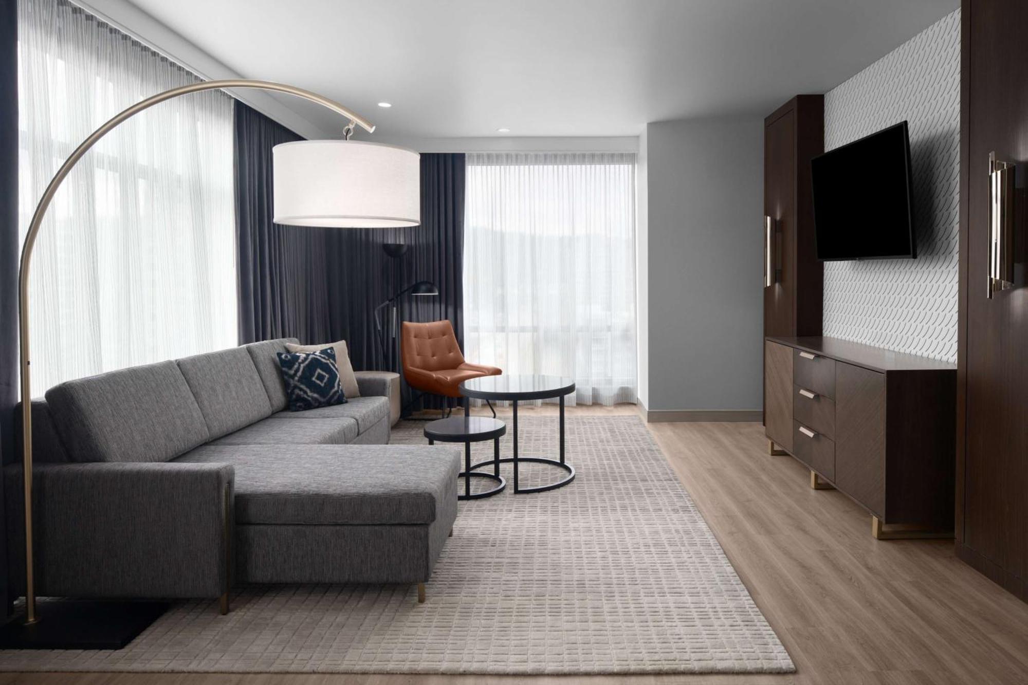 Hotel West & Main Conshohocken, Tapestry Collection Hilton Extérieur photo