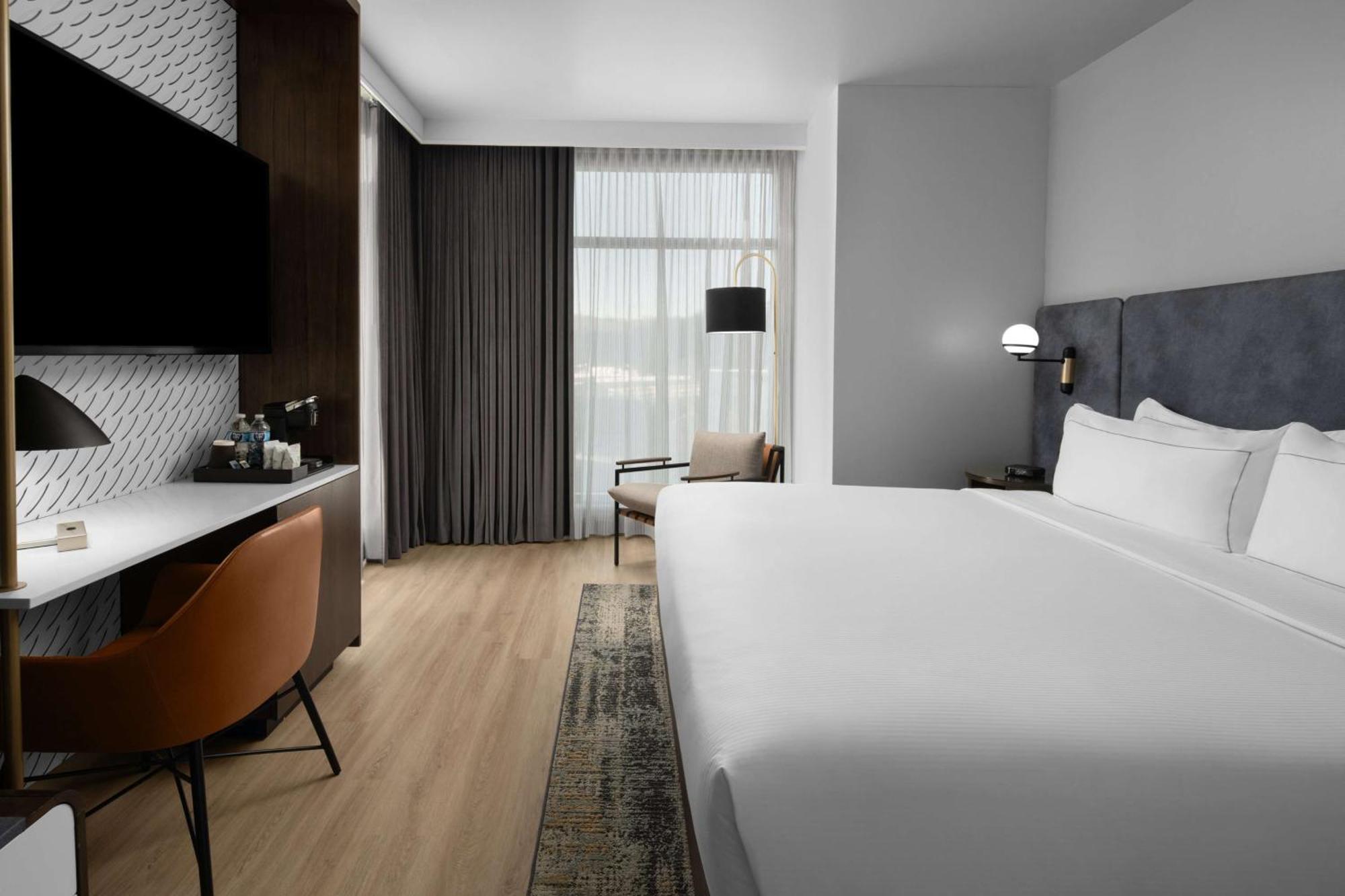 Hotel West & Main Conshohocken, Tapestry Collection Hilton Extérieur photo